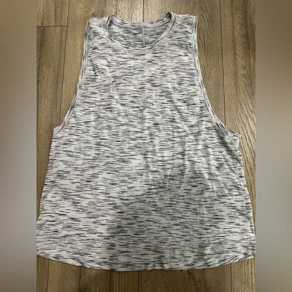 Lululemon size 8 space dyed athletic top - Picture 1 of 3